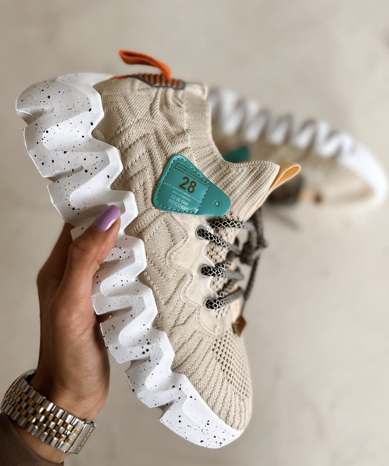 Laisvalaikio kedai Teddy Beige – smėlio spalvos sportiniai bateliai
